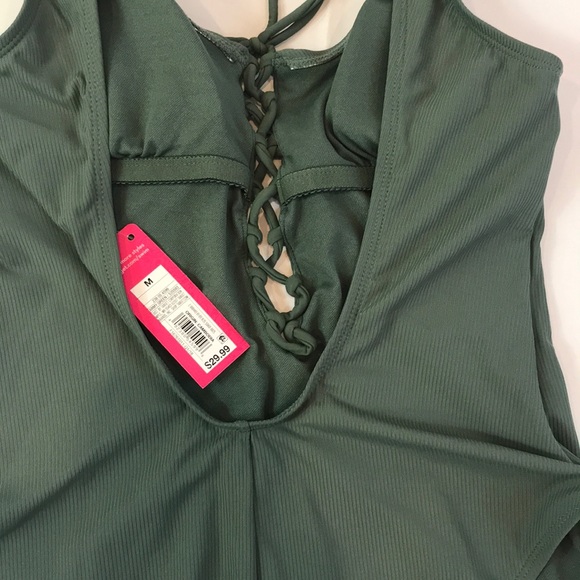 Sexy one piece bikini - Picture 5 of 8